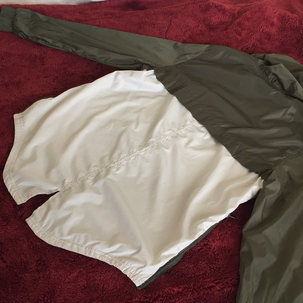 Two-Toned Windbreaker - Picture 5 of 5